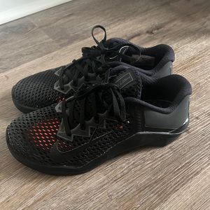 Nike Women’s Metcon 6 size 7.5 Black